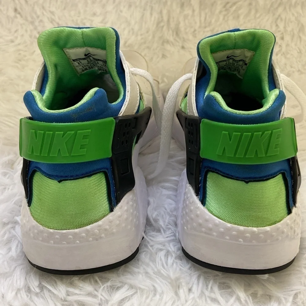 NIKE HUARACHE SCREAM GREEN,WOMEN SNEAKERS.SIZE-6 Y